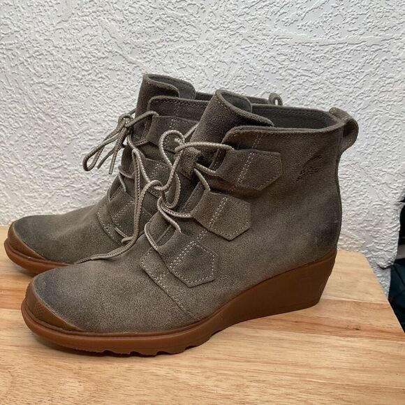 Sorel Boots Womens 7 Sorel‎ Toronto Wedge Ankle Bootie Olive Suede Lace Up - Picture 11 of 12